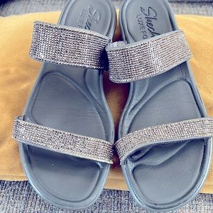 Skechers slide in foam comfort sandals